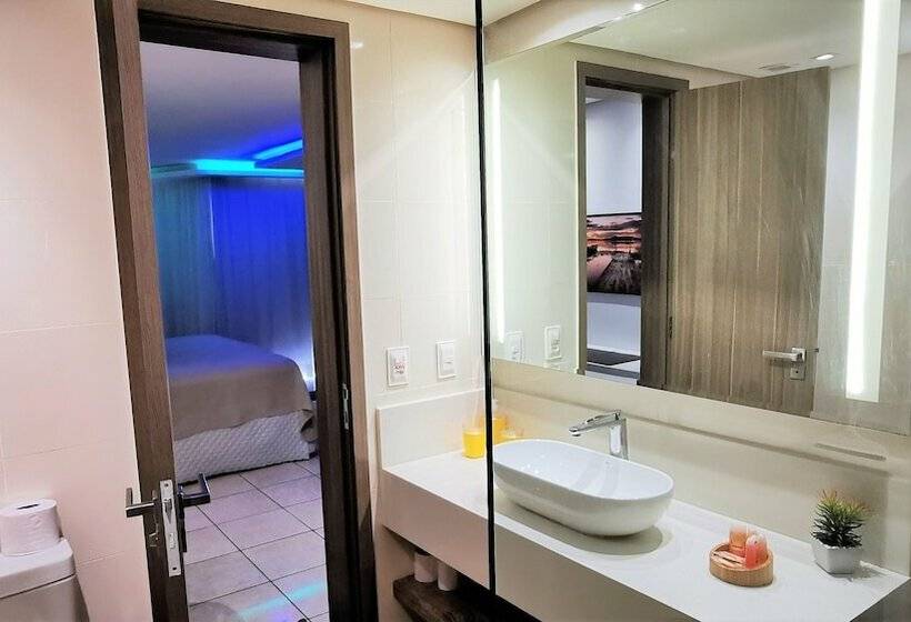 سوییت, Seaflats Iate Plaza