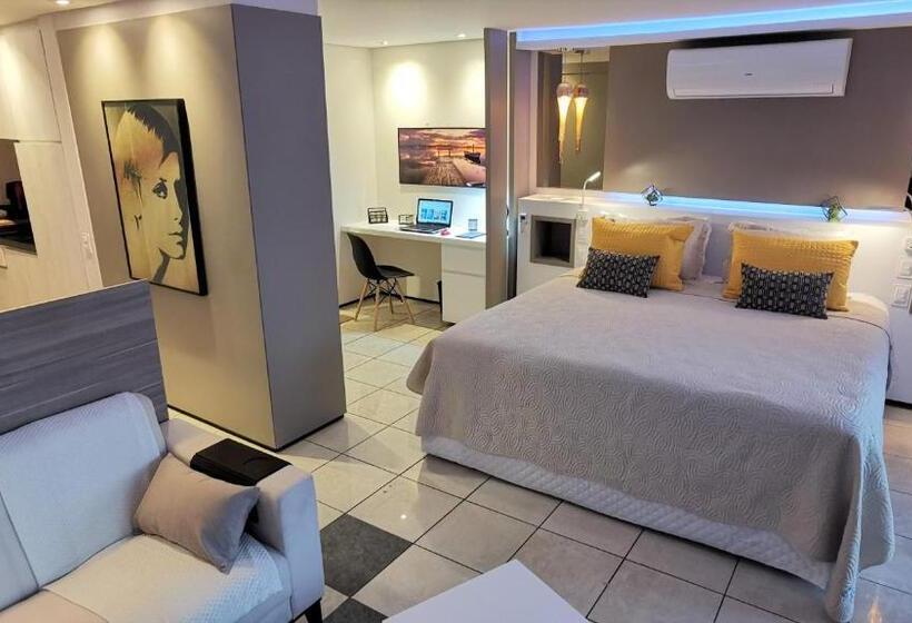 سوییت, Seaflats Iate Plaza