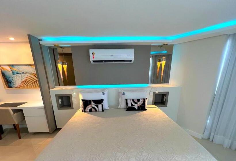 سوییت لوکس, Seaflats Iate Plaza