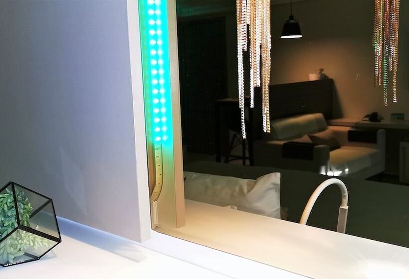 سوییت, Seaflats Iate Plaza