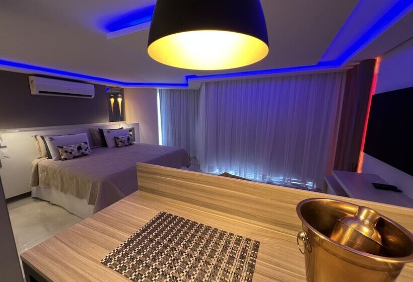 سوییت لوکس, Seaflats Iate Plaza