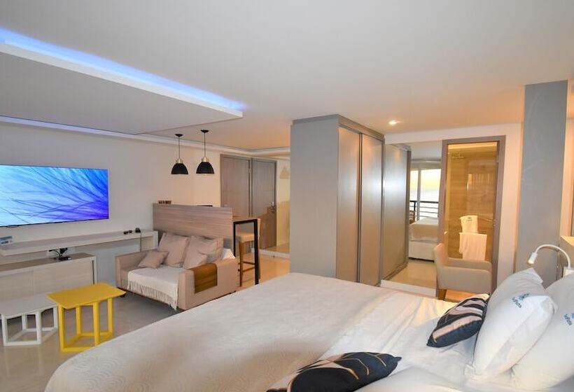 سوییت لوکس, Seaflats Iate Plaza