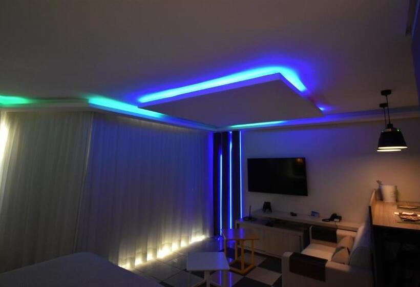 سوییت, Seaflats Iate Plaza