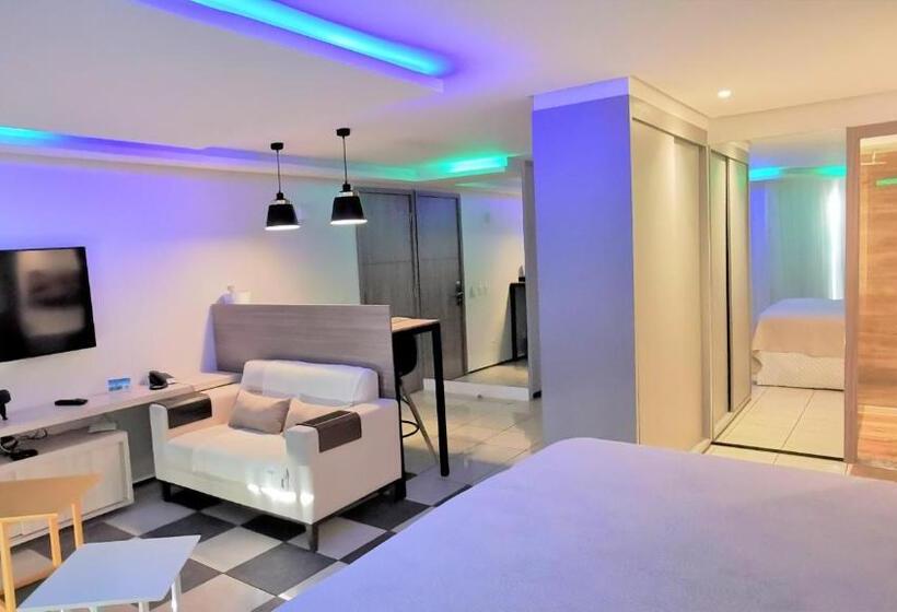 سوییت, Seaflats Iate Plaza