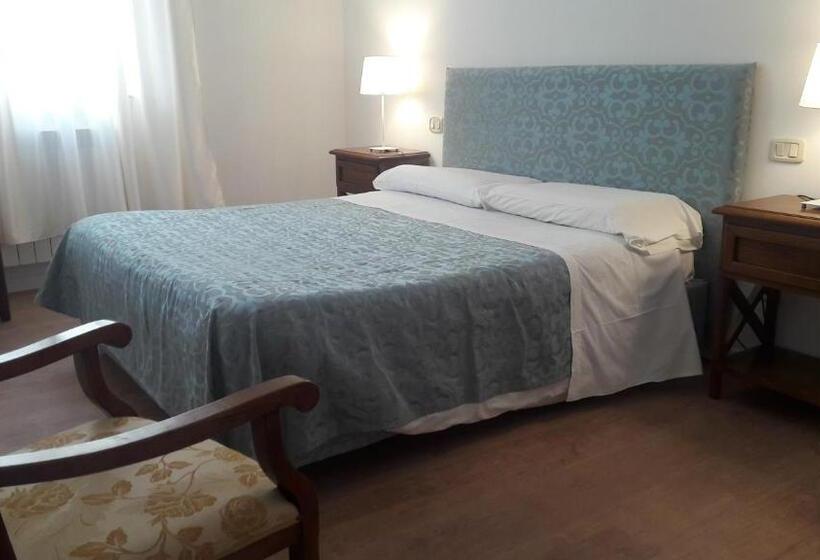 اتاق لوکس, Il Grifo Camere E Suites