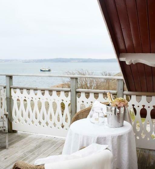 اتاق استاندارد با تراس و چشم‌انداز دریا, Strandflickornas Havshotell Lysekil