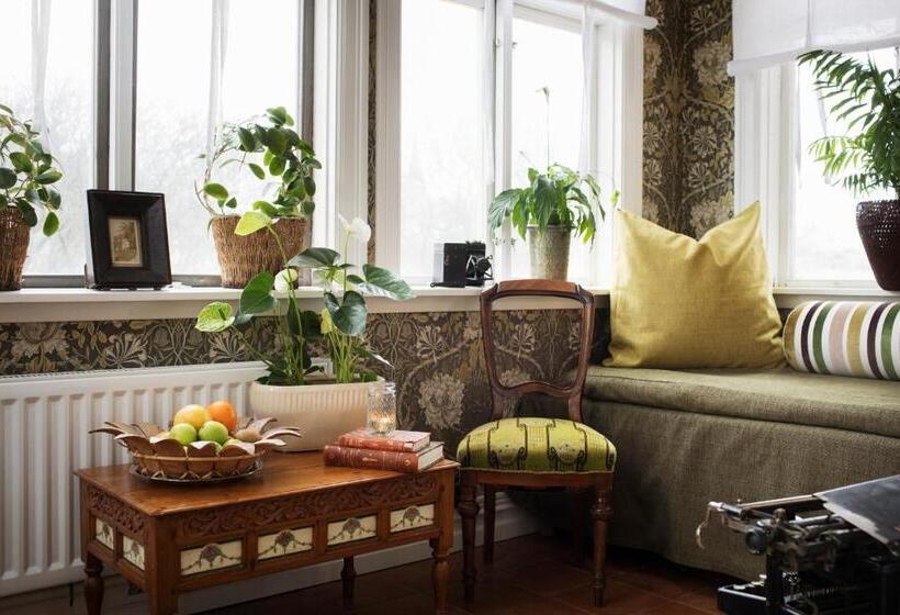 スイート, Strandflickornas Havshotell Lysekil