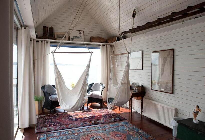 スタンダードスタジオ, Strandflickornas Havshotell Lysekil