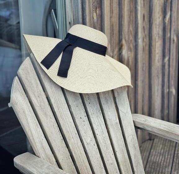 スタンダードスタジオ, Strandflickornas Havshotell Lysekil