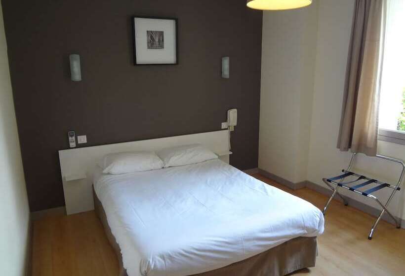 Номер Стандарт, Brit Hôtel Du Parc Niort Centre Parking Gratuit