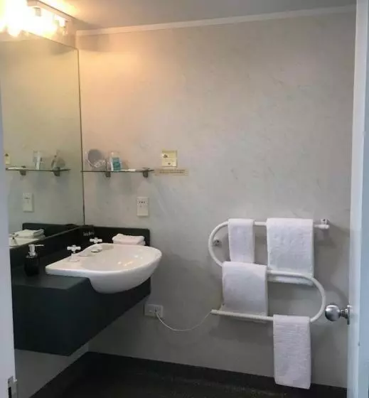 Deluxe-huone, Colonial Manor Motel