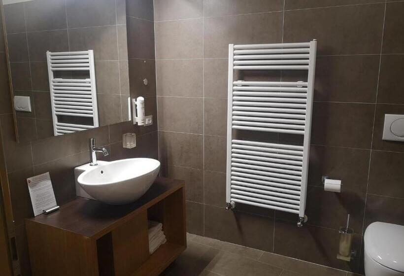 스탠다드 트리플 룸, Albergo Cavallino Bianco