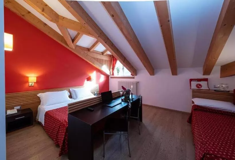 スタンダードトリプルルーム, Albergo Cavallino Bianco