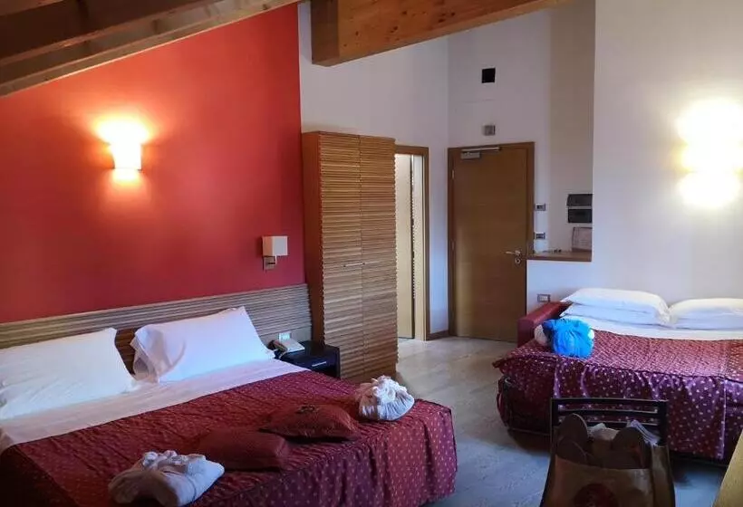 スタンダード４人部屋, Albergo Cavallino Bianco