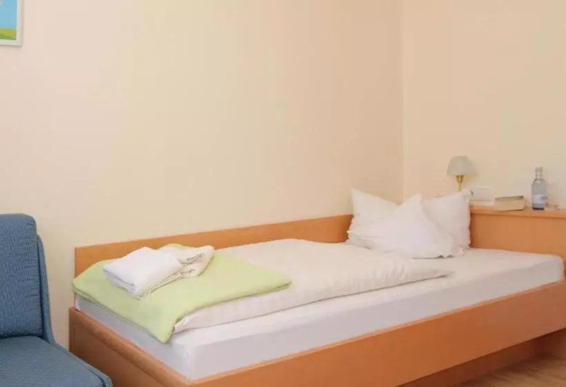 Standard Yhden Hengen Huone, Garni Arte Vita