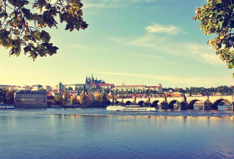 آپارتمان 1 خوابه با تراس, Askania