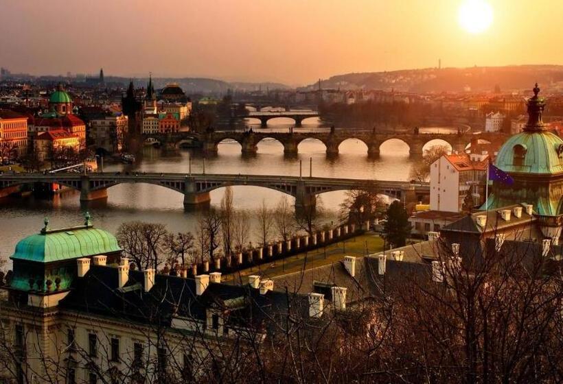 اتاق استاندارد, Askania