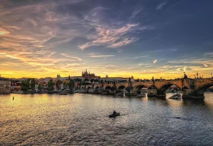 اتاق استاندارد, Askania