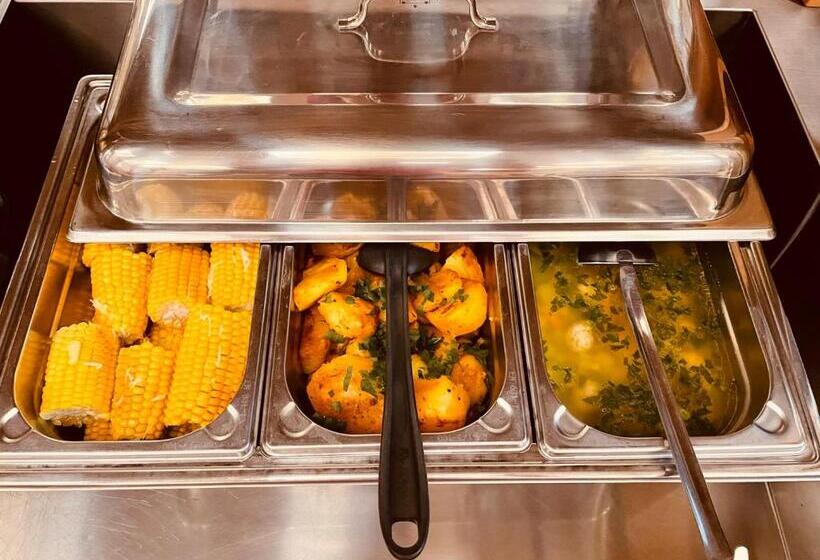 آپارتمان 1 خوابه با تراس, Askania