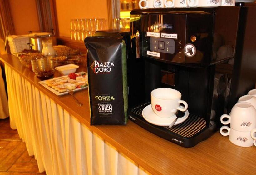 اتاق استاندارد یک نفره, Askania