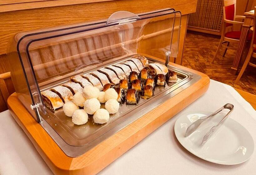 اتاق استاندارد, Askania