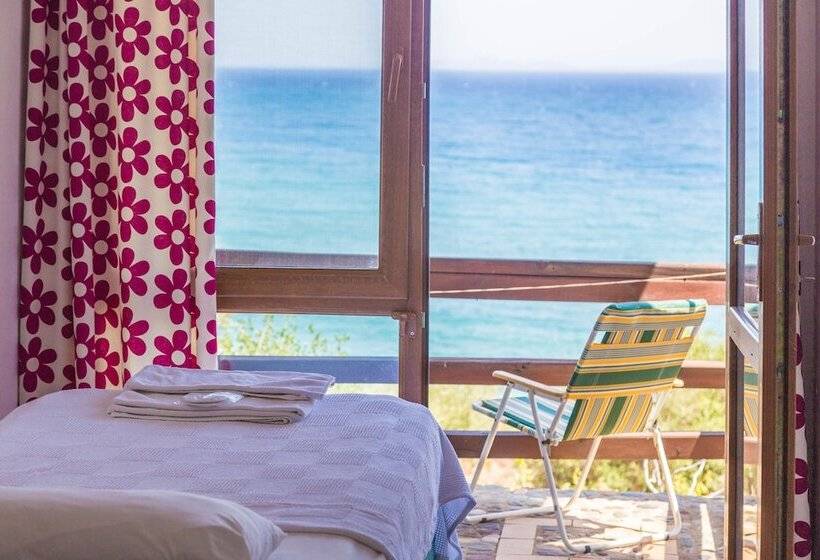 סוויטה, Assos Terrace