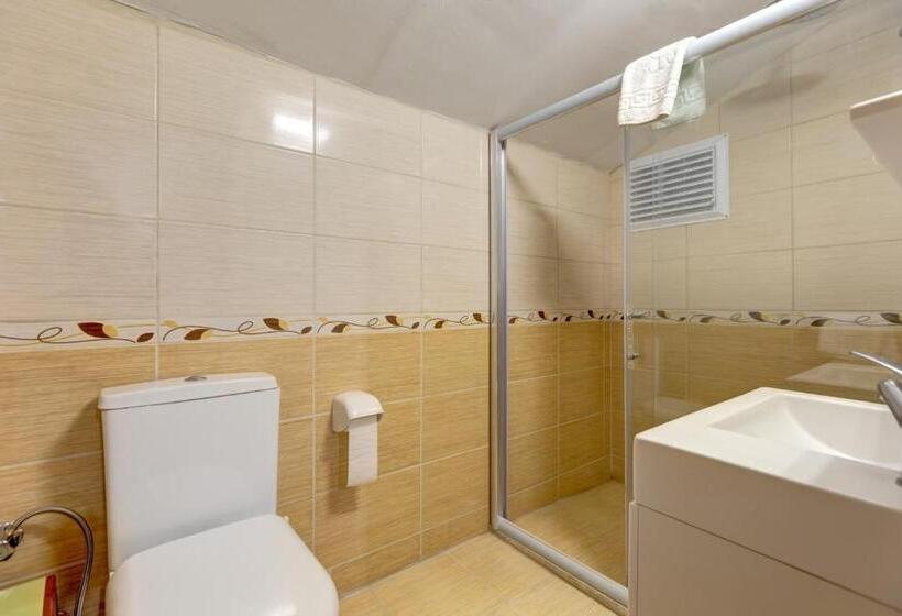 סוויטה, Assos Terrace