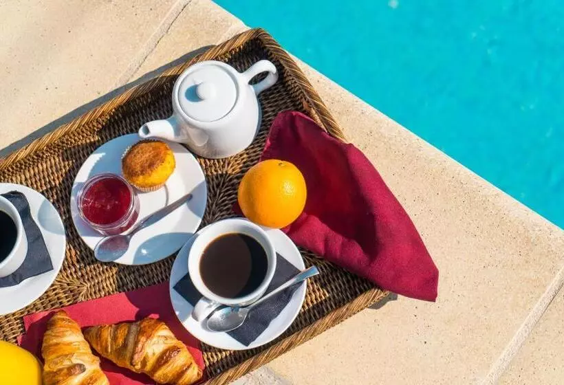 テラス付きスタンダードルーム, Au Bien Etre Piscine
