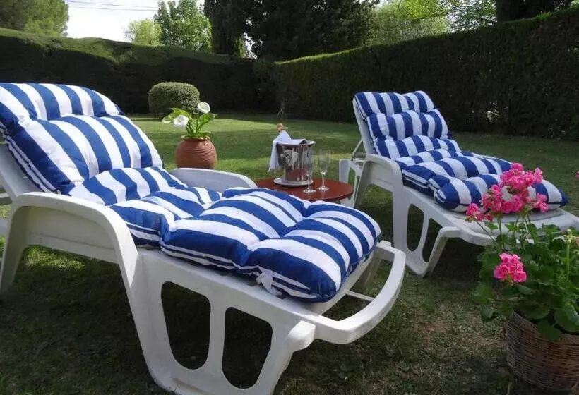 テラス付きスタンダードルーム, Au Bien Etre Piscine
