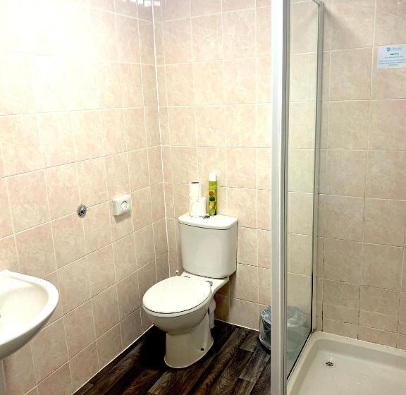 غرفة عائلية, Bells