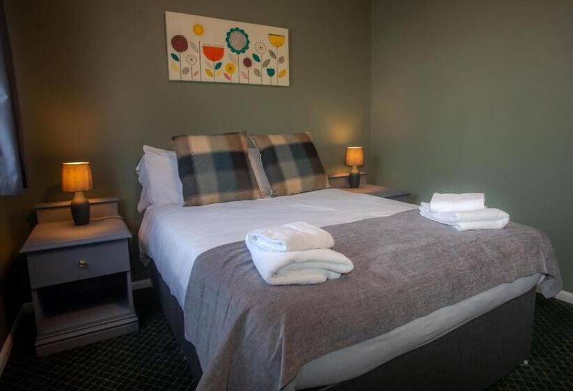 غرفة عائلية, Bells