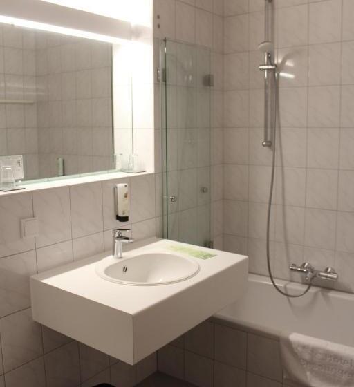 주니어 스위트, Bessunger Forst