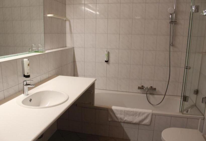 주니어 스위트, Bessunger Forst