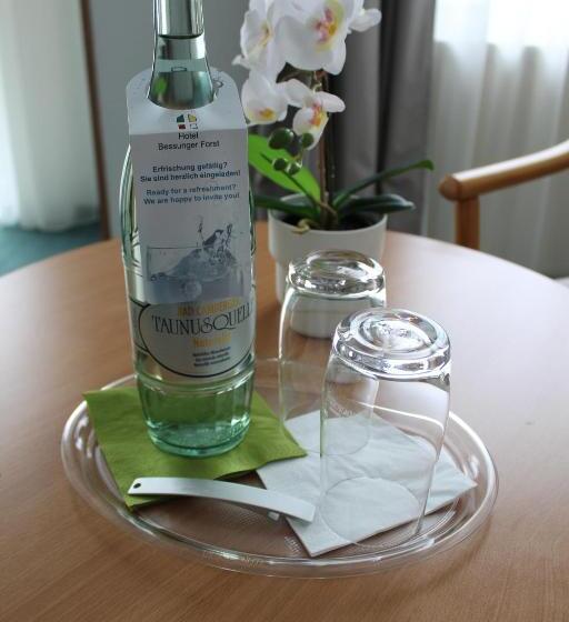 스탠다드 스튜디오, Bessunger Forst