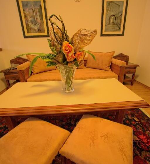 سوییت لوکس, Boutique Hotel Old Town Mostar