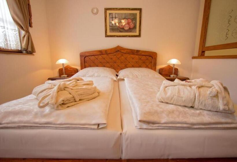 سوییت لوکس, Boutique Hotel Old Town Mostar