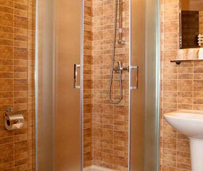 اتاق استاندارد, Carskie Koszary