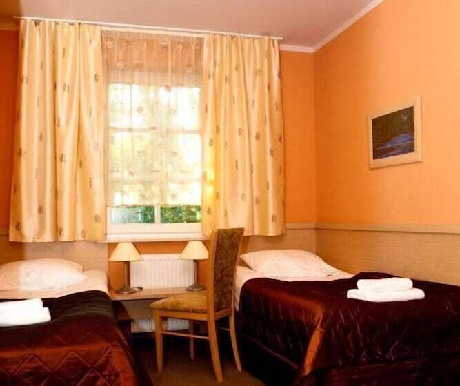 اتاق استاندارد, Carskie Koszary