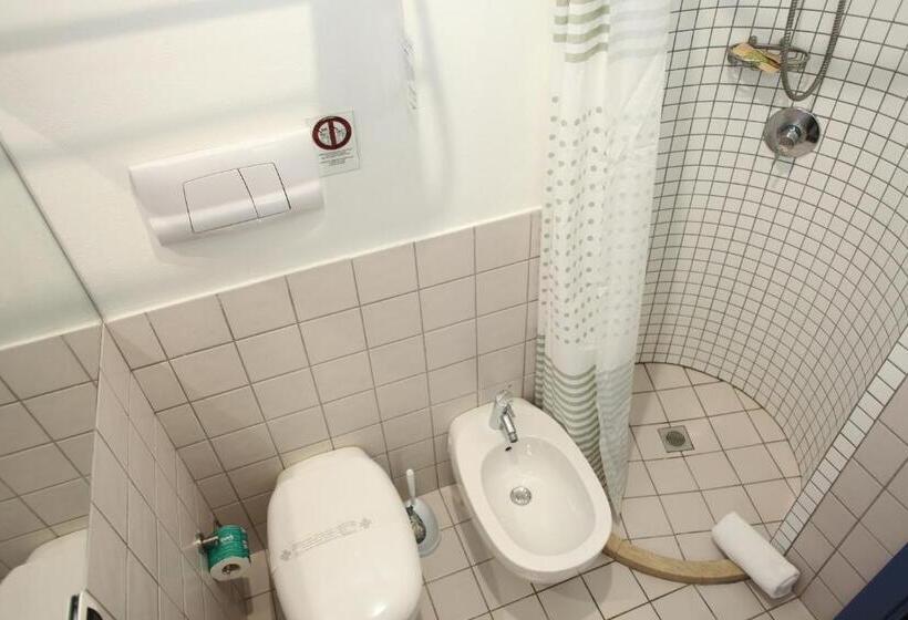 חדר סטנדרט יחיד, Delle Cave