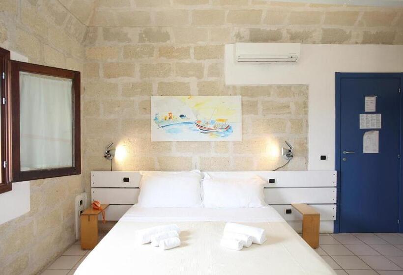 חדר דלוקס, Delle Cave