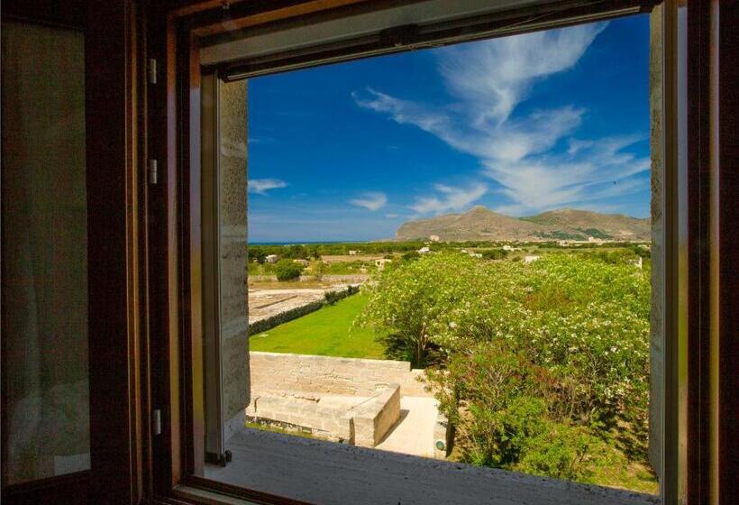 חדר דלוקס, Delle Cave