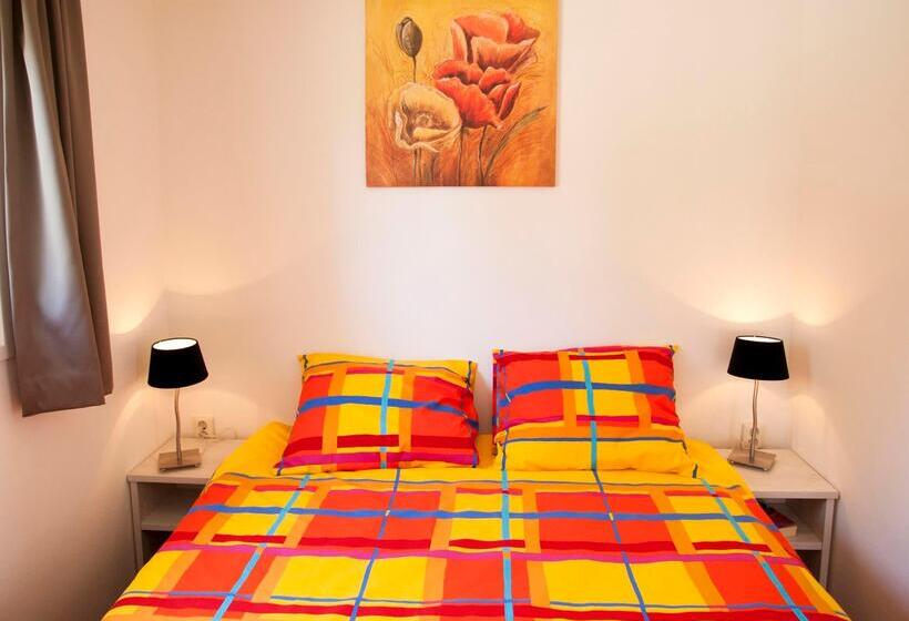 스탠다드 룸, Molengroet