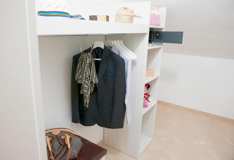 اتاق سوپریور چهار تخته, Fini