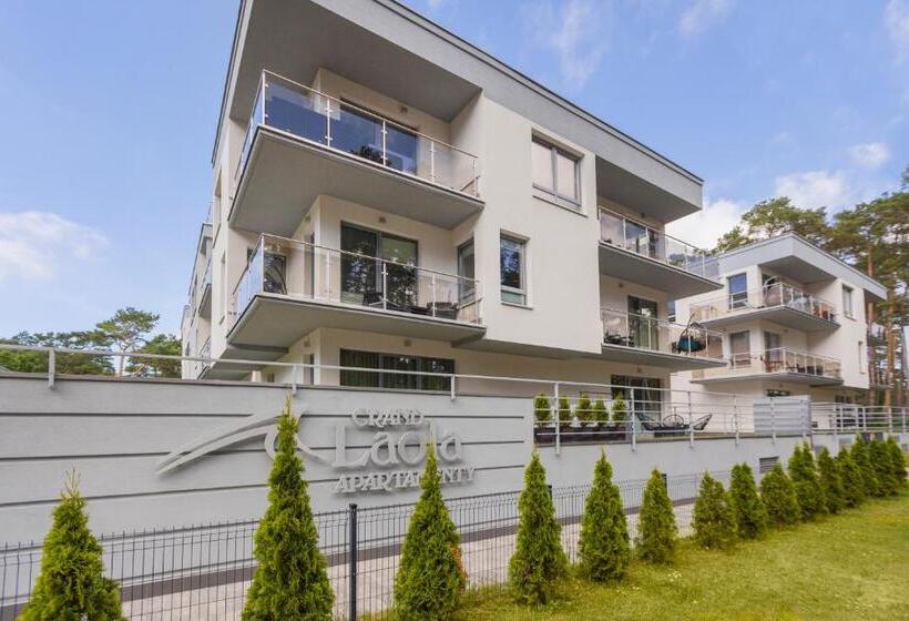 דירת חדר, Grand Laola Spa