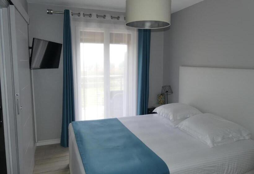 Habitació Estàndard Vista Mar amb Terrassa, Hôtel De La Vierge Noire