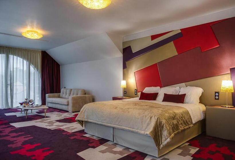 Люкс, Domaine De La Ferrière