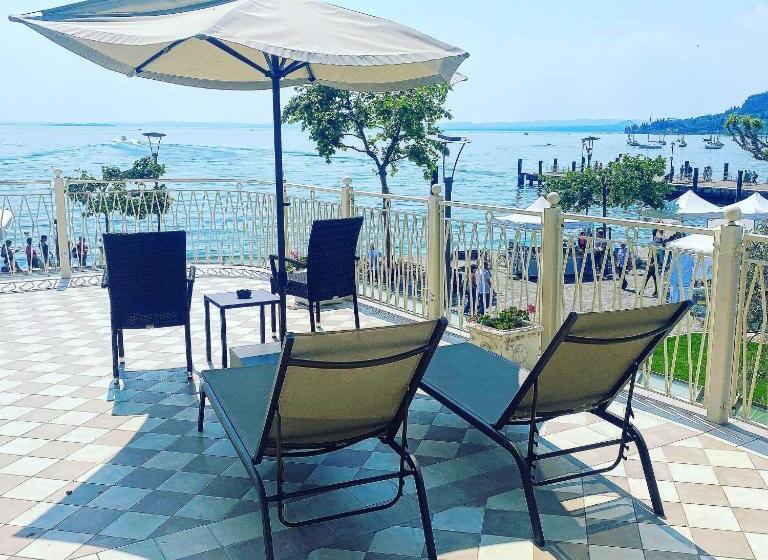 Номер Superior с Террасой, La Vittoria Boutique