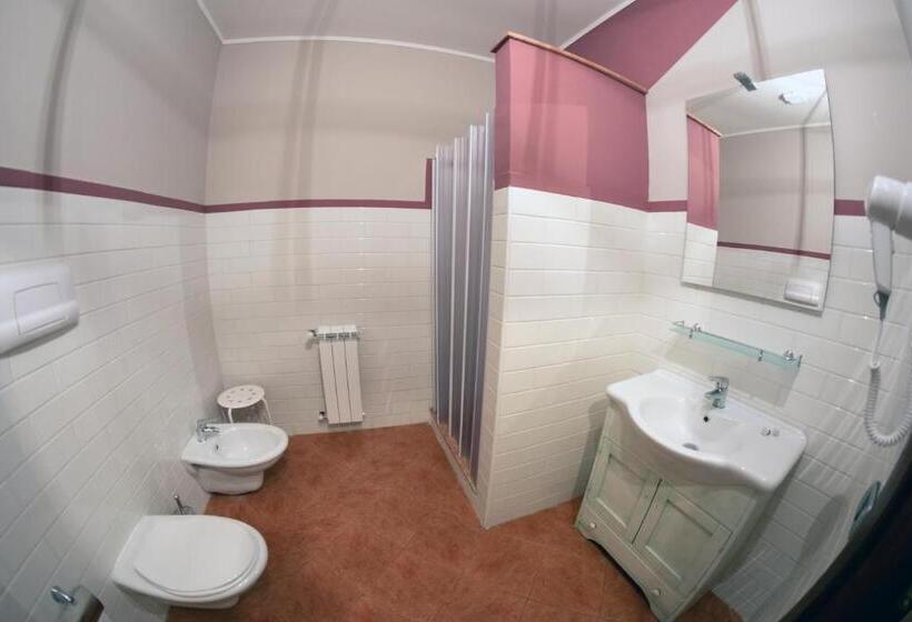 Номер Стандарт Трехместный, Marconi