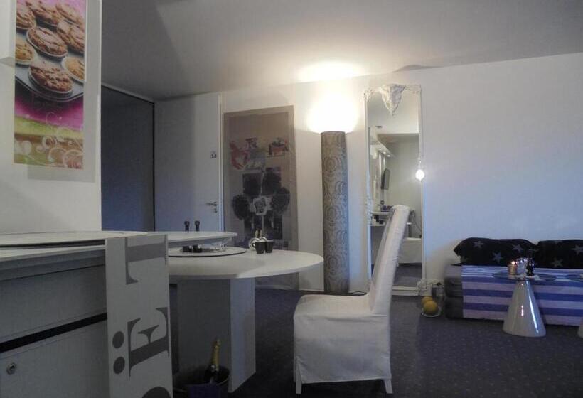 חדר משפתחתי סופריור, Pallazzo Alfonso