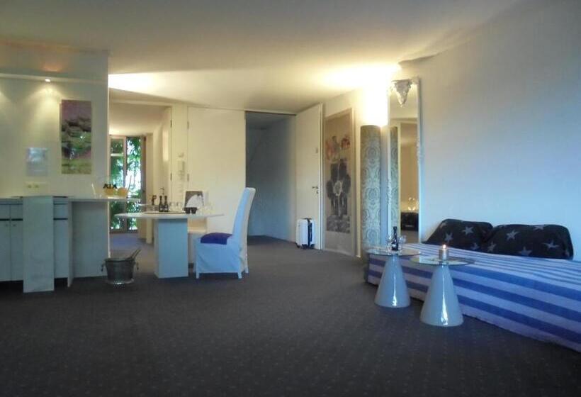 חדר משפתחתי סופריור, Pallazzo Alfonso